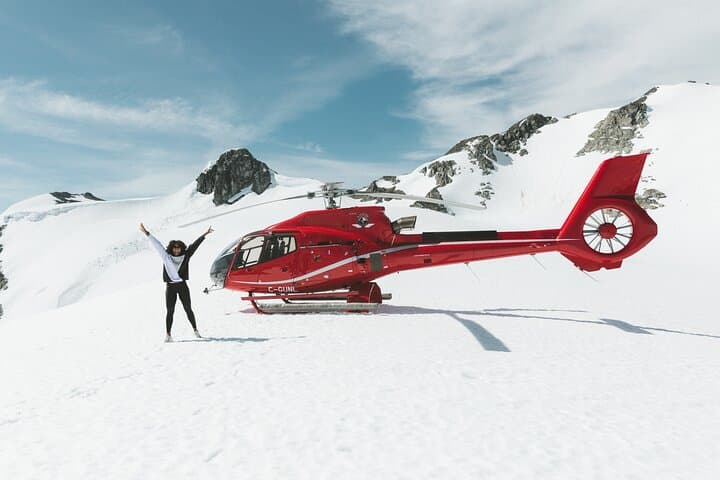 Whistler Helicopter Tour with Rainbow Mountain Landing — Private Glacier Flight photo 4