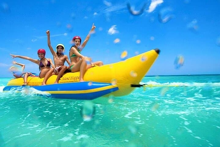 Explore Negril: A Day at Seven Mile Beach and Rick's Café