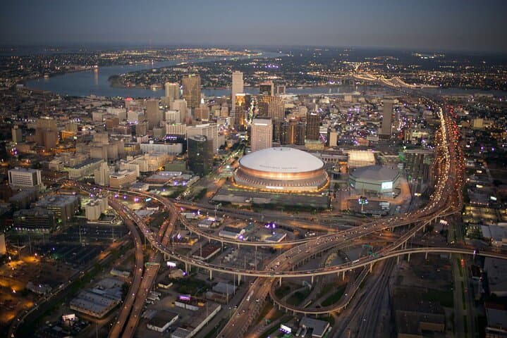 New Orleans Group Sightseeing Flight — Private 30–45 Minute Aerial Tour over the Crescent City photo 4