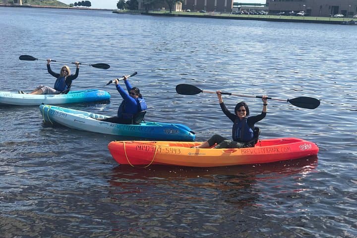 Milwaukee Kayak Rental on the Milwaukee River — Paddle the Harbor District photo 5