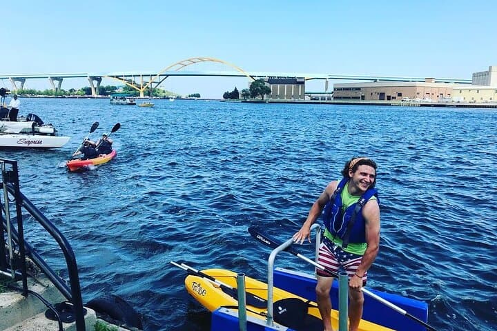 Paddle the Milwaukee River: Tandem Kayak Rental in Downtown Milwaukee photo 4