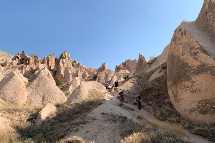 Private Hiking Tour in Cappadocia: Göreme to Uçhisar Valley Walking Experience