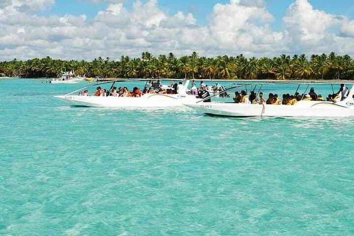 Saona Island Full-Day Tour from Punta Cana — Catamaran & Speedboat photo 3