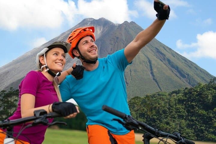 Biking Tour Around Arenal Volcano and Lake — La Fortuna Guided Ride photo 6