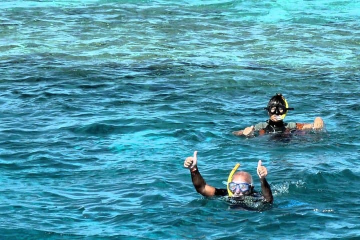 Marsa Mubarak Red Sea Snorkeling Day Trip with Lunch and Transfer