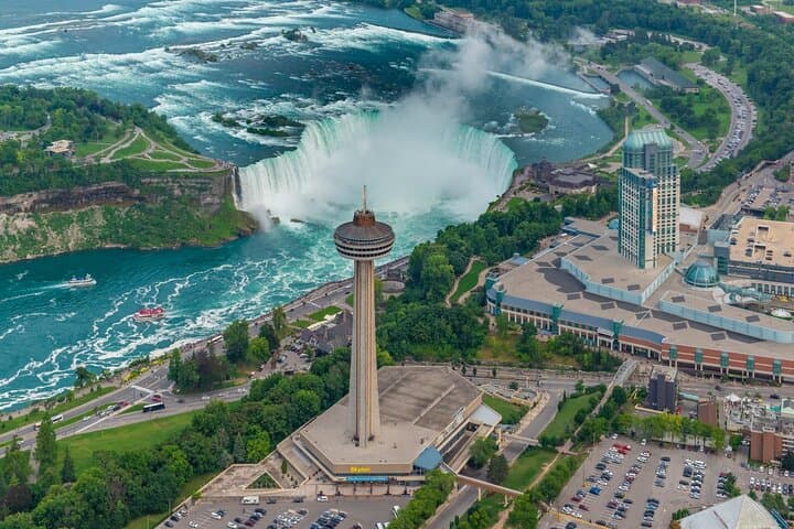 Toronto, Niagara Falls & Thousand Islands 2-Day VIP Tour from Montreal photo 6