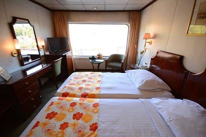 4-Day Nile Cruise Aswan to Luxor — Temples, Tombs & Full-Board Comfort photo 3