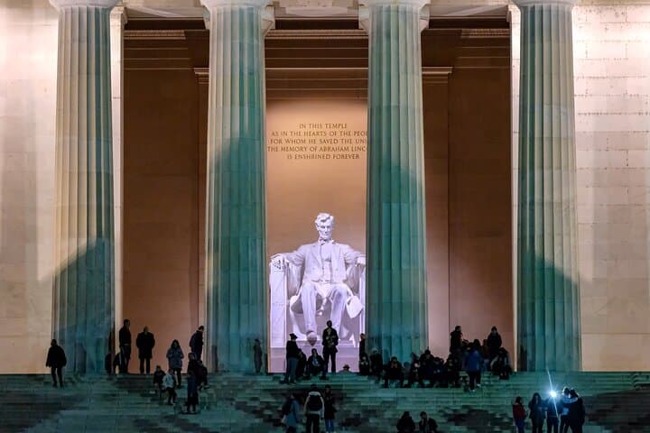 private-washington-dc-monuments-tour-complete-private-half-day photo 5