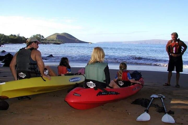 Makena Kayak & Snorkel: Paddle to Turtle Gardens on Maui’s South Shore photo 2