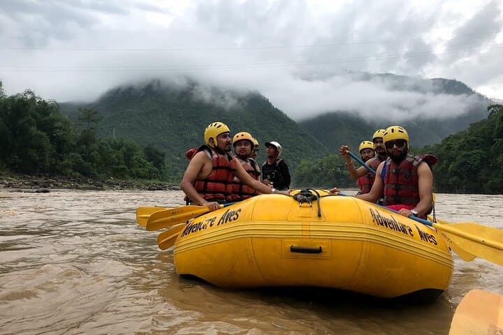 Trishuli River Rafting from Kathmandu: Full-Day Whitewater Trip with Resort Stay photo 4