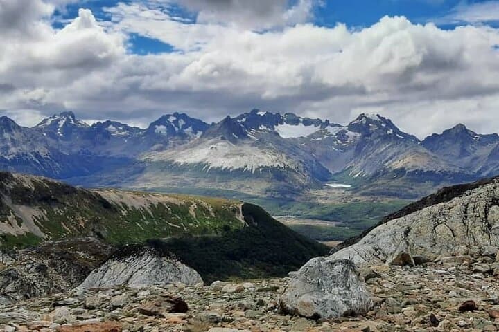 2-Day Private Trekking Valle de Tierra Mayor and Olum Valley — Ushuaia Multi-Day Trek photo 1