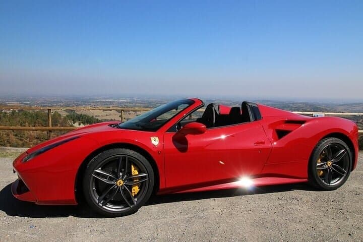 Ferrari Portofino Test Drive in Maranello — Drive a Ferrari on the Roads Where It Was Born photo 3