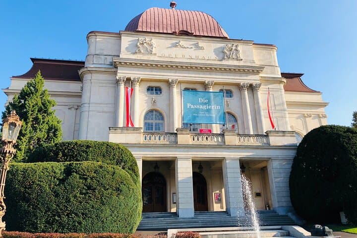 Mobile scavenger hunt in Graz — Castle Hill to Grazer Burg photo 5
