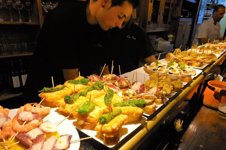 Barcelona Tapas and Wine Bike Tour Small-Group Culinary Ride photo 2