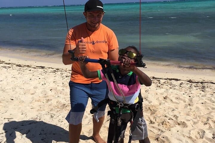 Grand Cayman Kitesurf Gear Rental at Barkers Beach — Self-Guided Kiteboard Hire photo 4