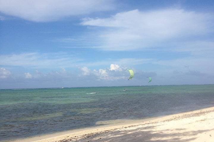Grand Cayman Kitesurf Gear Rental at Barkers Beach — Self-Guided Kiteboard Hire photo 5