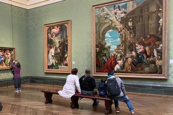 Kid-Friendly National Gallery Tour London — Private Family Guide to the National Gallery photo 6