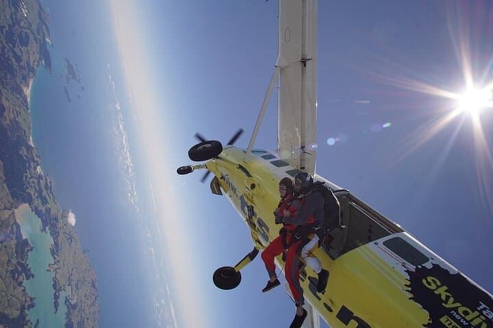 Bay of Islands 16,000ft Skydive — Tandem Freefall Over 144 Islands