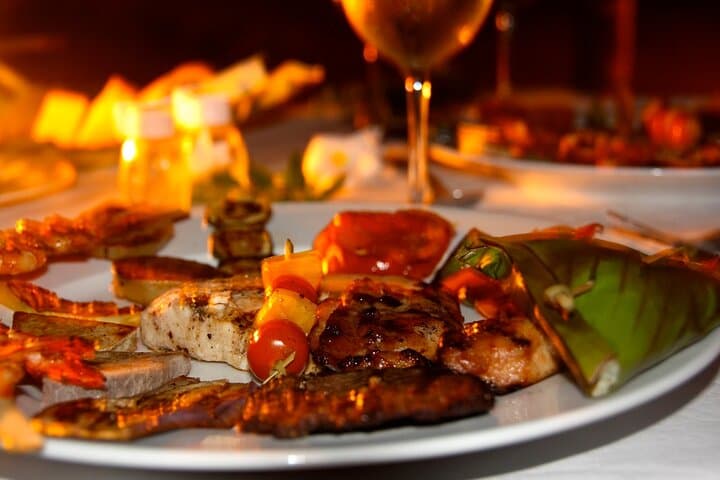 Bora Bora Private Sunset & Motu Dinner Cruise — Romantic Dinner on a Motu photo 5