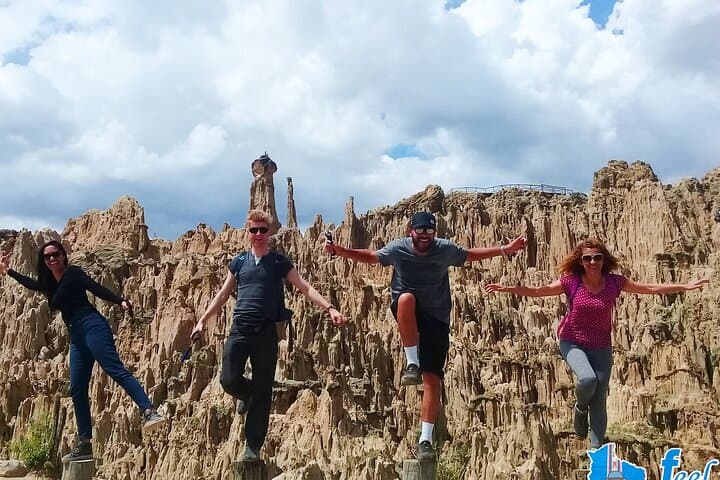 Chacaltaya and Moon Valley Day Tour from La Paz — High‑Altitude Hike & Eroded Badlands photo 2