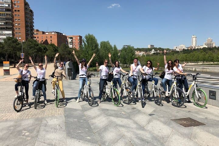Electric E‑Bike Tour Through Madrid's Historic Core photo 2