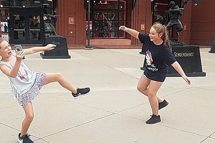 Henderson Scavenger Hunt: Interactive City Quest & Walking Challenge photo 6