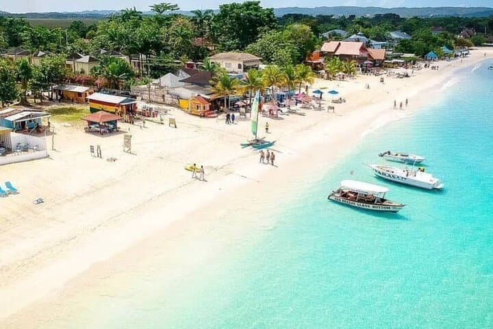 Private Negril Beach & Rick's Cafe Sunset Tour from Montego Bay photo 4