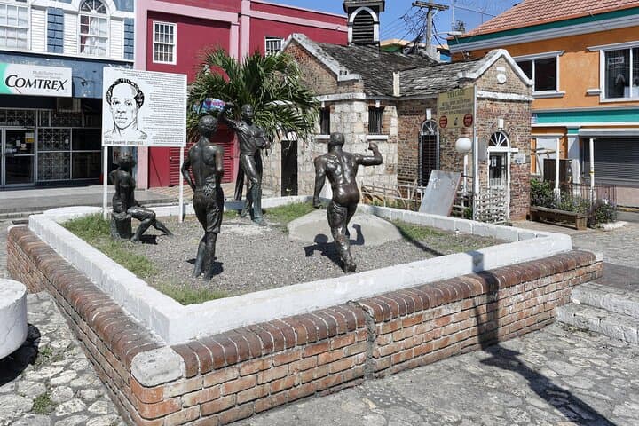 Montego Bay Highlights: City Tour, Doctor's Cave & Hip Strip Essentials photo 5