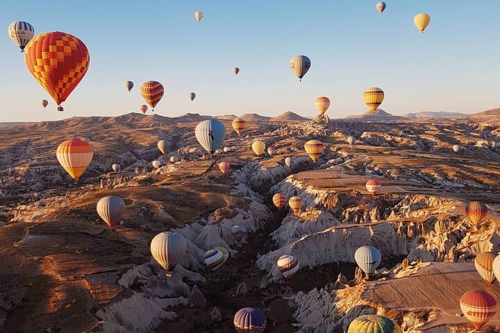 Sunrise Hot Air Balloon Over Göreme: Cappadocia's Iconic Flight photo 5