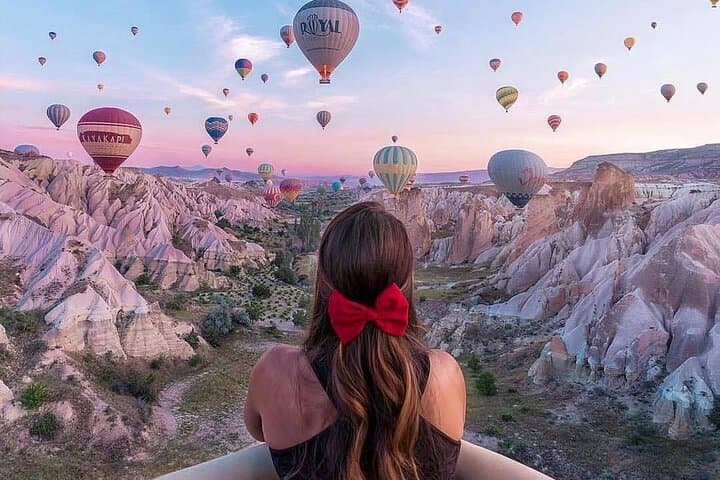 Sunrise Hot Air Balloon Over Göreme: Cappadocia's Iconic Flight