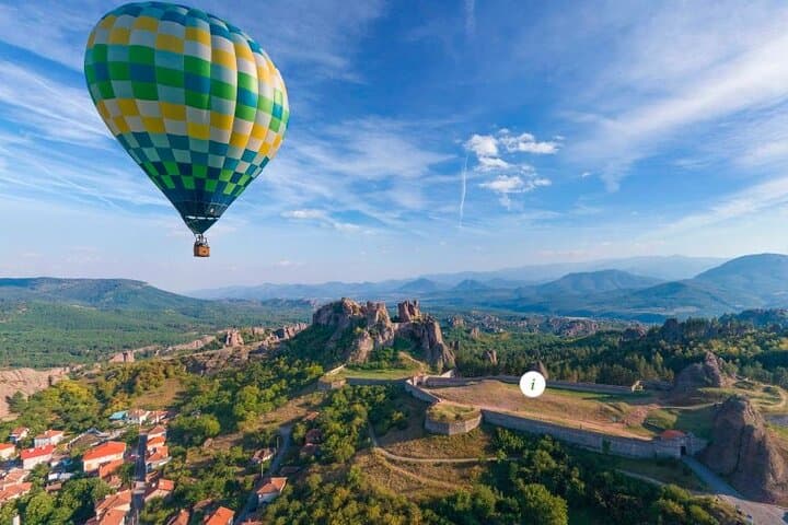 Virtual Hot Air Balloon Ride over the Belogradchik Rocks — VR Tour of Bulgaria's Sky-Carved Formations photo 3