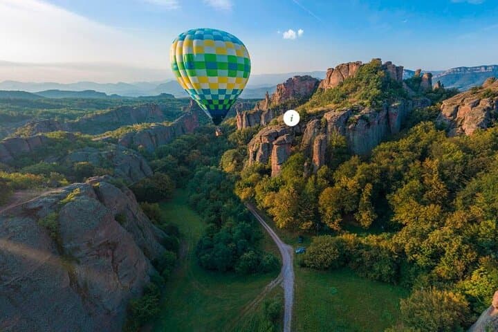 Virtual Hot Air Balloon Ride over the Belogradchik Rocks — VR Tour of Bulgaria's Sky-Carved Formations photo 5