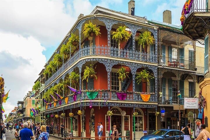 Luxury Private Transfer from MSY to New Orleans: Door-to-Door SUV Service photo 5