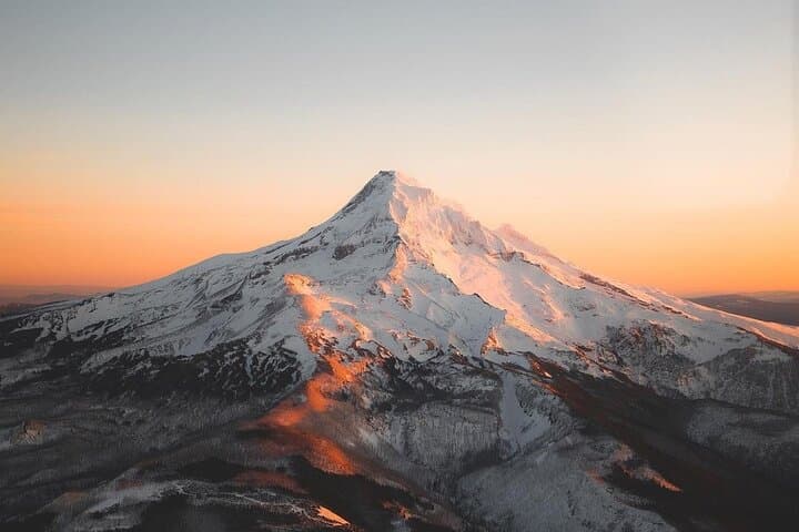 Mount Hood & Columbia River Gorge Air Tour — Scenic Flight from Portland