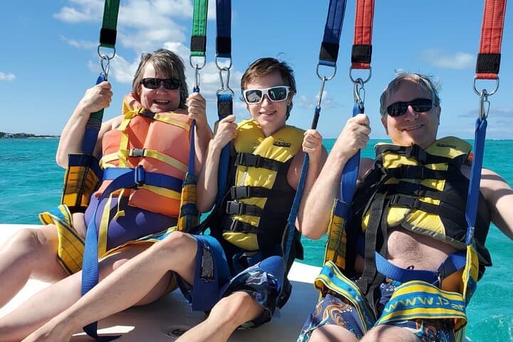 Private Parasailing Over Grace Bay — 1‑Hour Aerial Charter in Providenciales photo 1