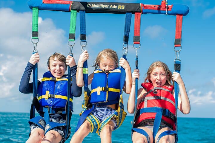 Private Parasailing Over Grace Bay — 1‑Hour Aerial Charter in Providenciales photo 4