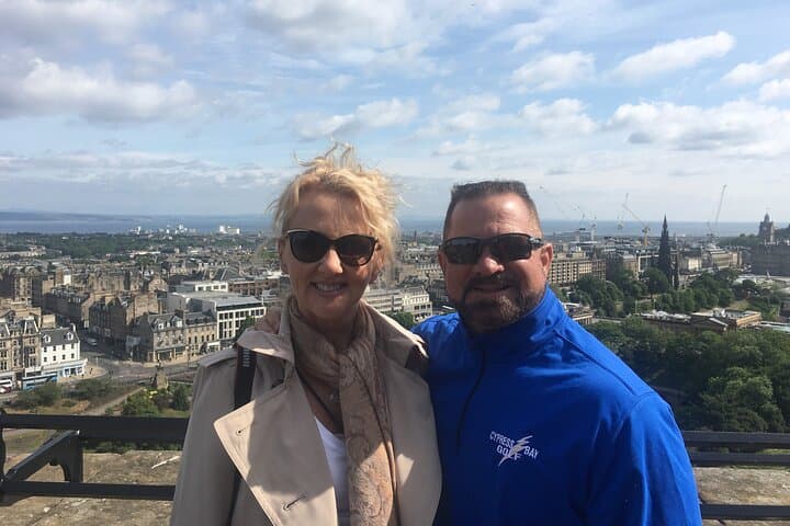 Private Edinburgh Introductory Walking Tour — Tailored Local Host & Arthur's Seat photo 4