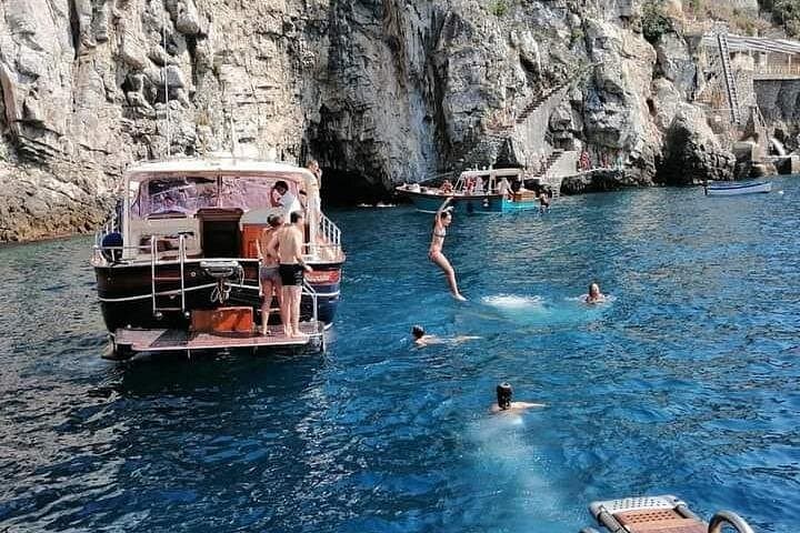 Private Capri Boat Tour from Positano: Swim, Caves & Faraglioni photo 5
