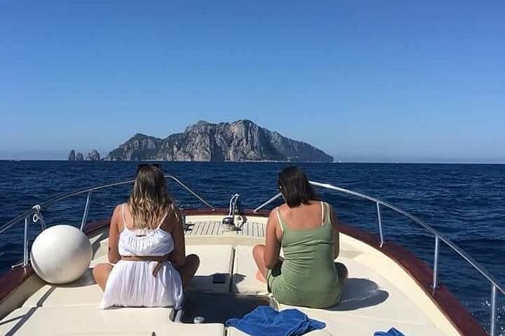 Private Capri Boat Tour from Positano: Swim, Caves & Faraglioni photo 6