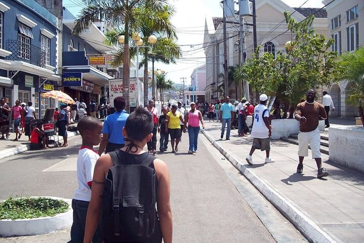 Montego Bay Highlights: City Tour, Doctor's Cave & Hip Strip Essentials photo 6