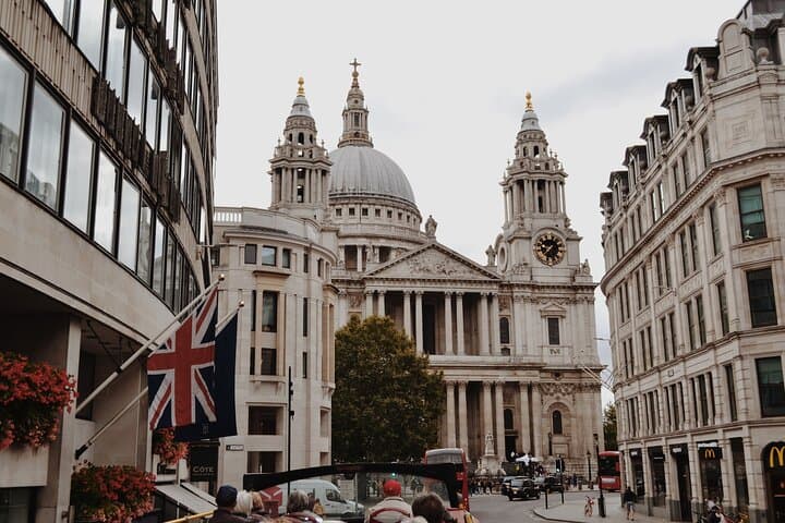 Skip-the-Line Private Tour: St Paul's Cathedral & London City Highlights photo 6