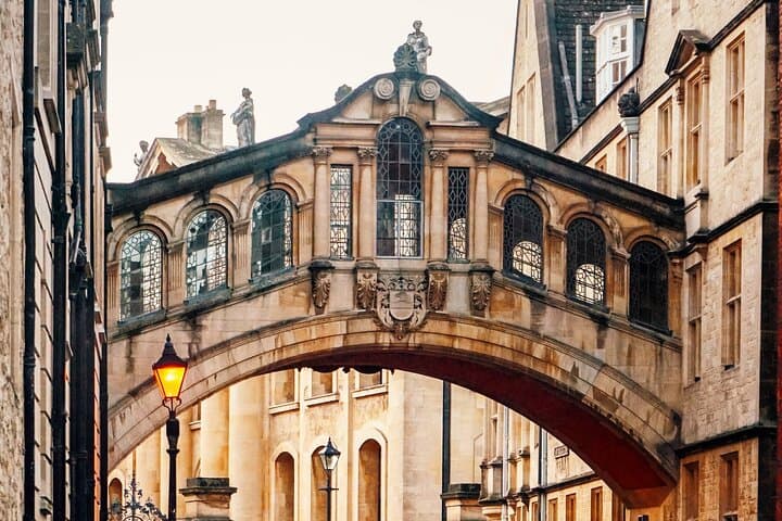 Oxford Highlights Private Walking Tour: Colleges, Quads & Hidden Alleys photo 4