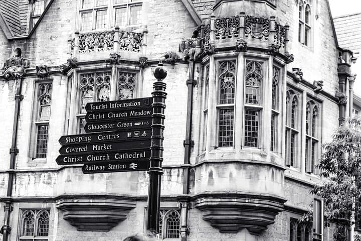 Oxford Highlights Private Walking Tour: Colleges, Quads & Hidden Alleys photo 5