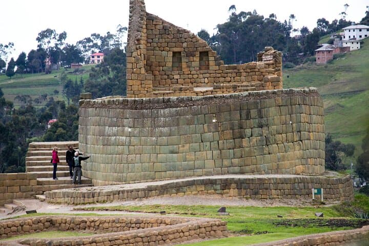 Devil's Nose & Ingapirca: Day Trip from Cuenca to Andes Viewpoints and Inca Ruins photo 6
