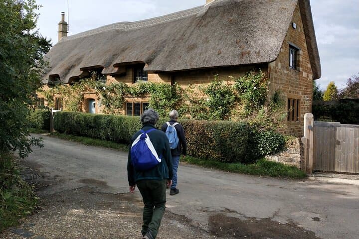 Cotswolds One-Day Guided Walk from Long Hanborough to Burford (Private Groups)
