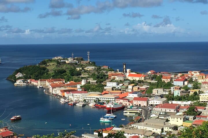Sampler Tour of Grenada — Fort Views, Chocolate & Rum Tastings photo 4