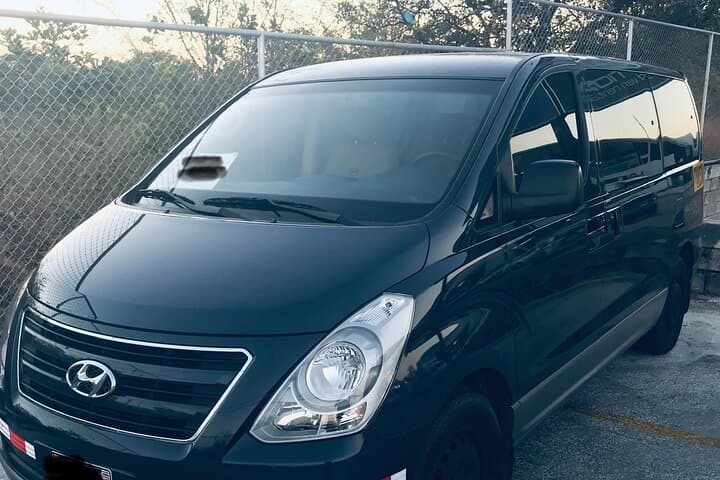 Liberia Airport to W Costa Rica Reserva Conchal Shared Shuttle — Reliable Transfers photo 2