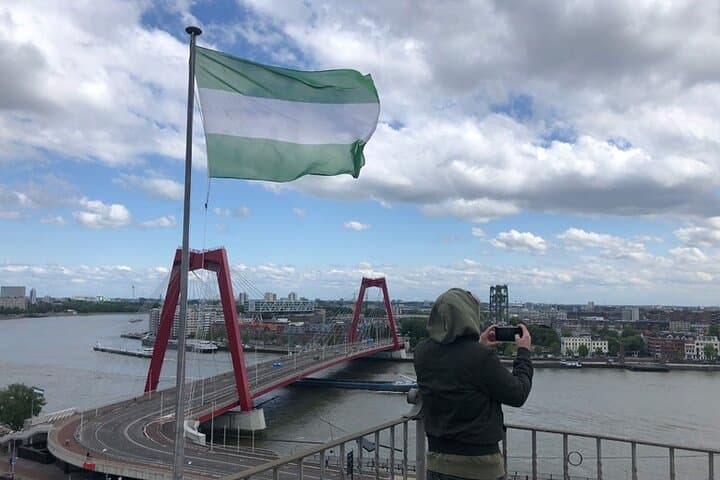 Rotterdam WWII & Reconstruction Walking Tour — Fire Boundary to Het Witte Huis photo 2