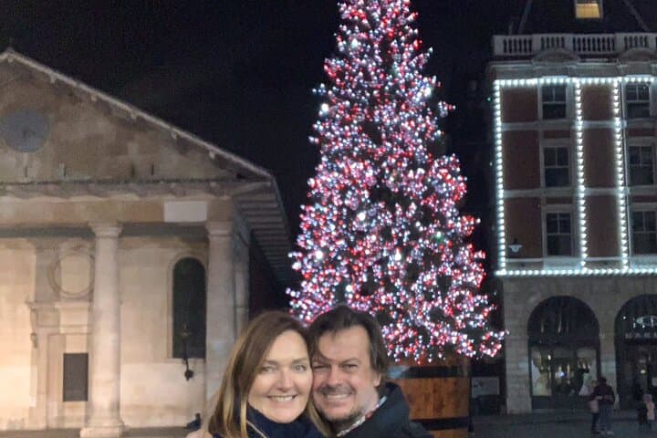 London Christmas Lights Taxi Tour: Private Electric Cab Through Oxford Street, Mayfair & Westminster photo 3