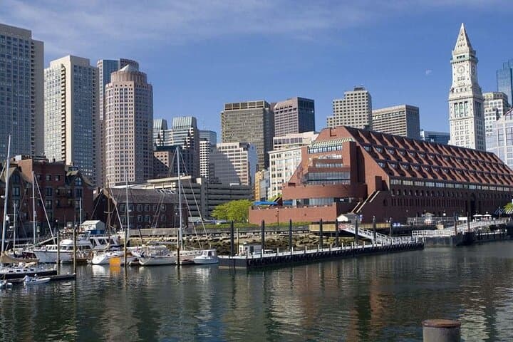 Boston Historic Taverns Walking Tour: Ferry, Freedom Trail & Tastings photo 3